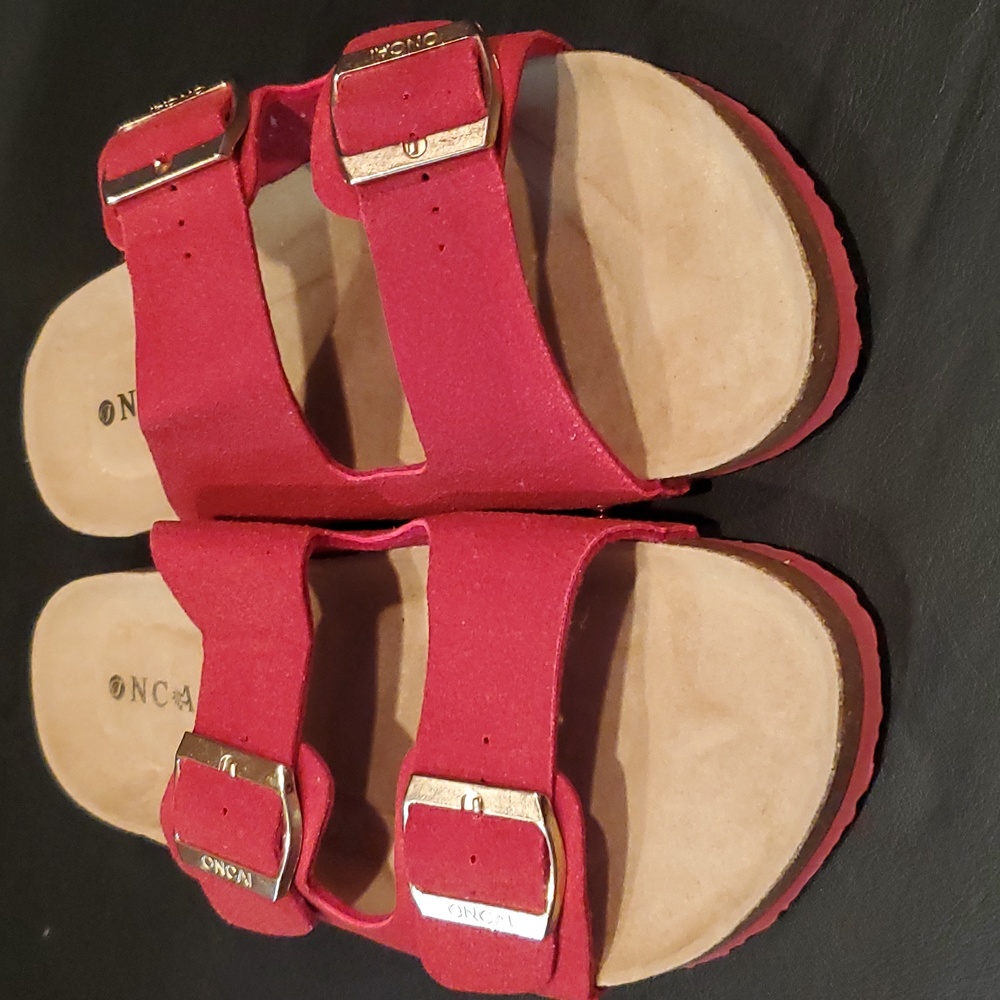 Oncai Sandals - Picture 2 of 9